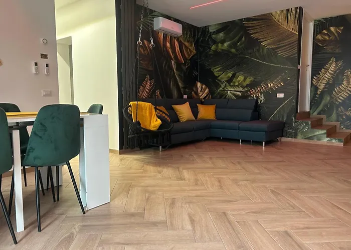 House Twenty - Five Апартаменты *