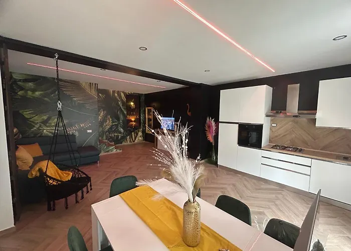 House Twenty - Five Милан