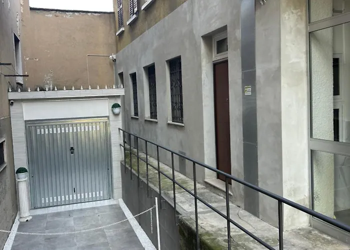 Апартаменты House Twenty - Five